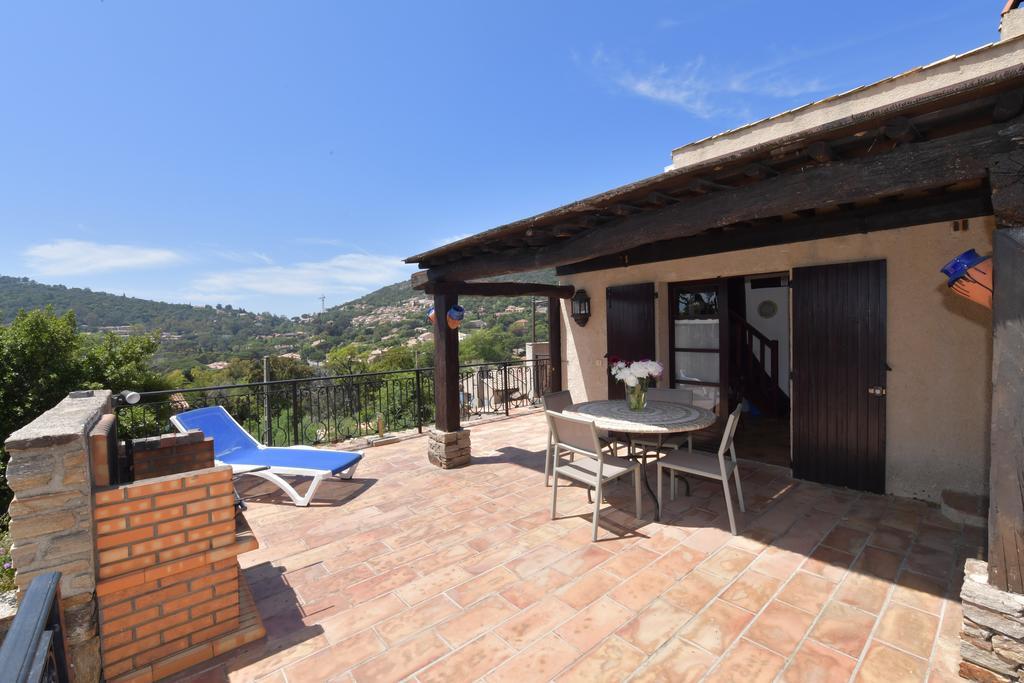 Les Lauriers Roses Aparthotel Le Le Rayol-Canadel-sur-Mer Rom bilde