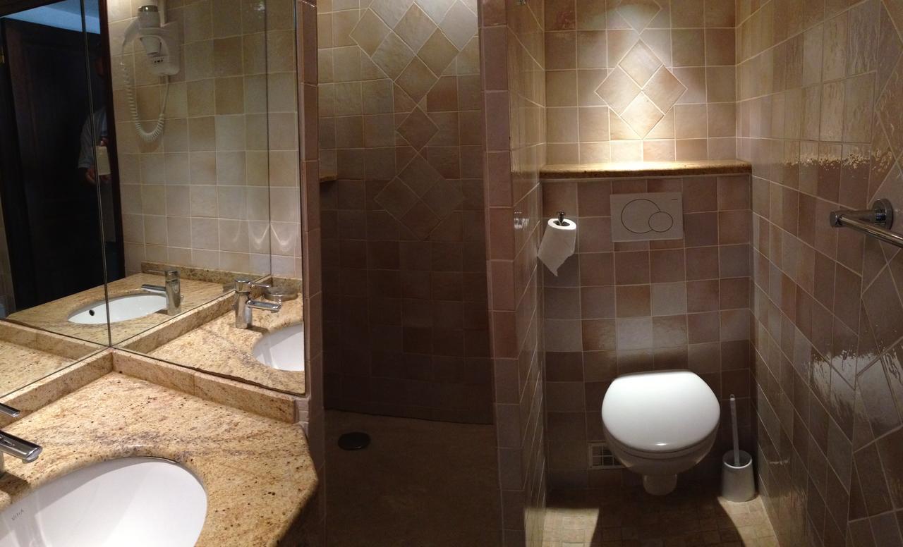 Les Lauriers Roses Aparthotel Le Le Rayol-Canadel-sur-Mer Rom bilde